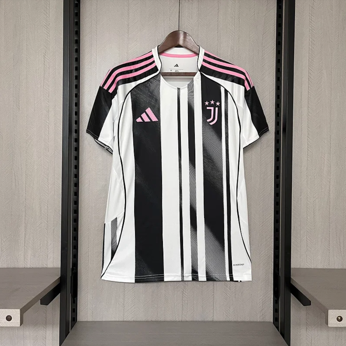 Juventus Home Fan Version 25/26