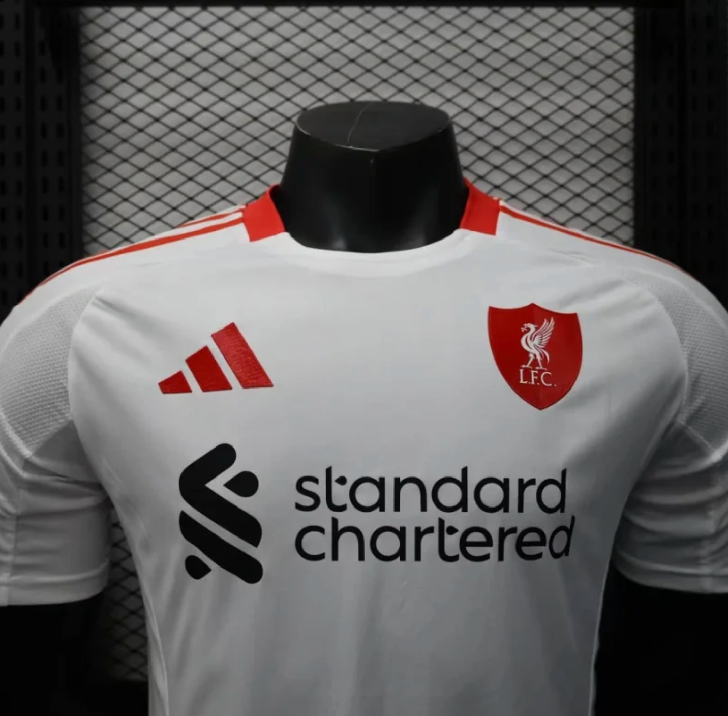 Liverpool Away Player Version 25/26